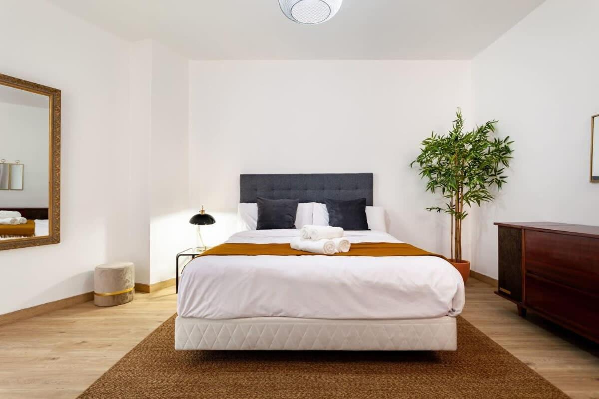 Exclusive Huge 4 Double Bedroom City Center Barcelona Exterior foto